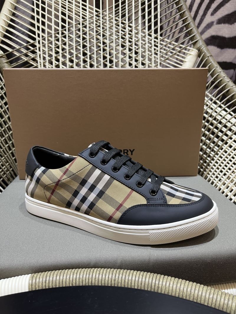 Burberry Low Shoes